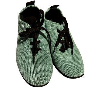 Womens Arcopedico healthy footwear blue sneakers size 7